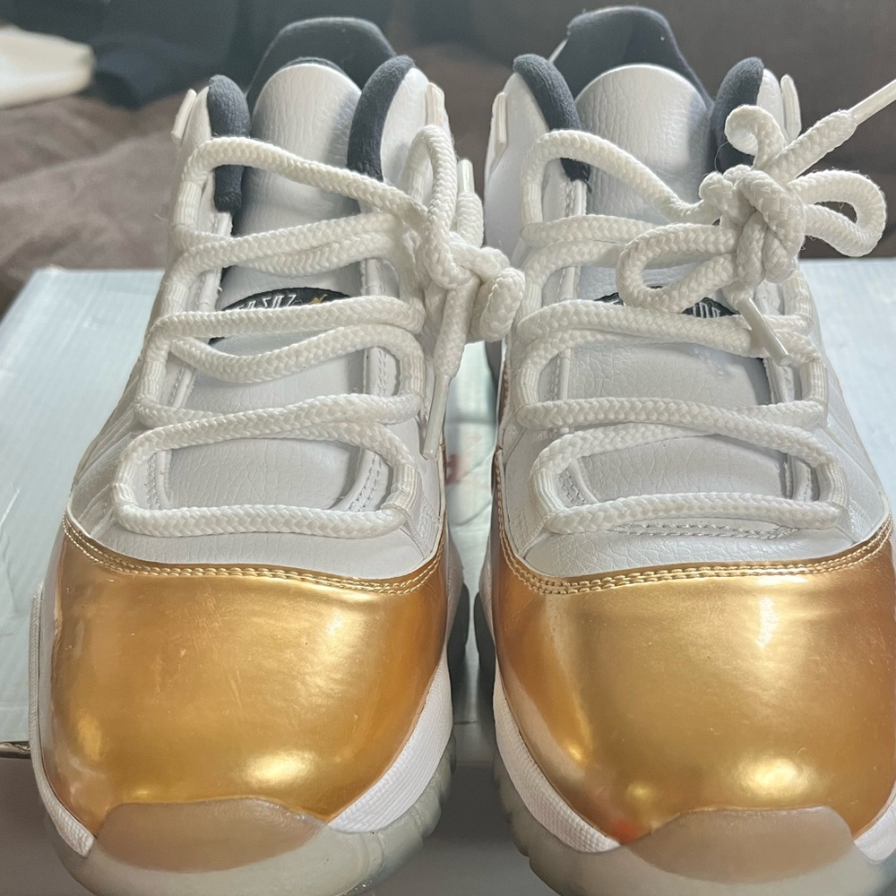 Air Jordan Retro ELEVEN LOW “Gold Ceremony” 2016